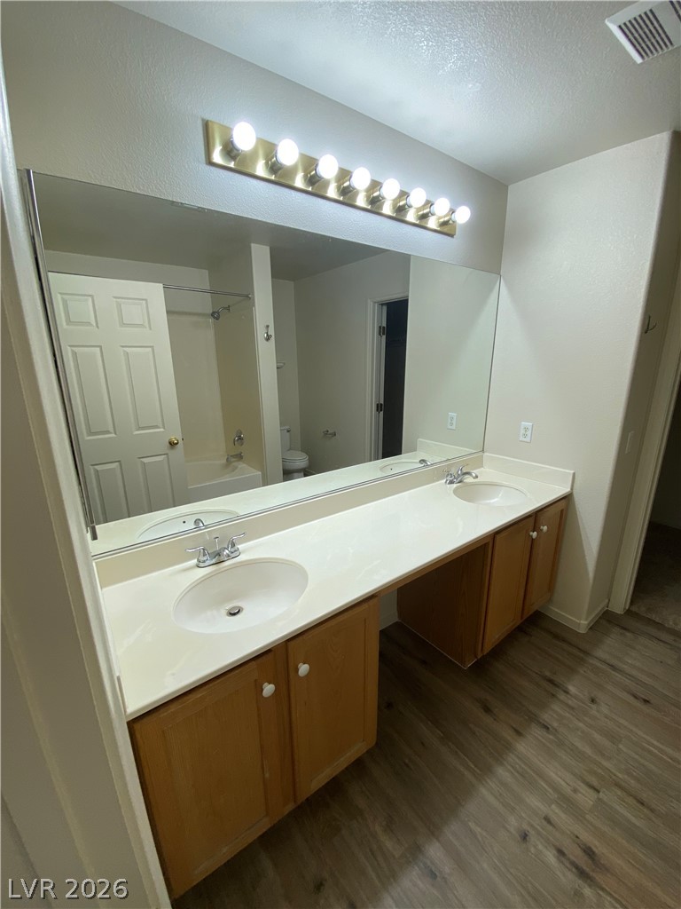 10185 Birch Bluff Lane Property Photo 8