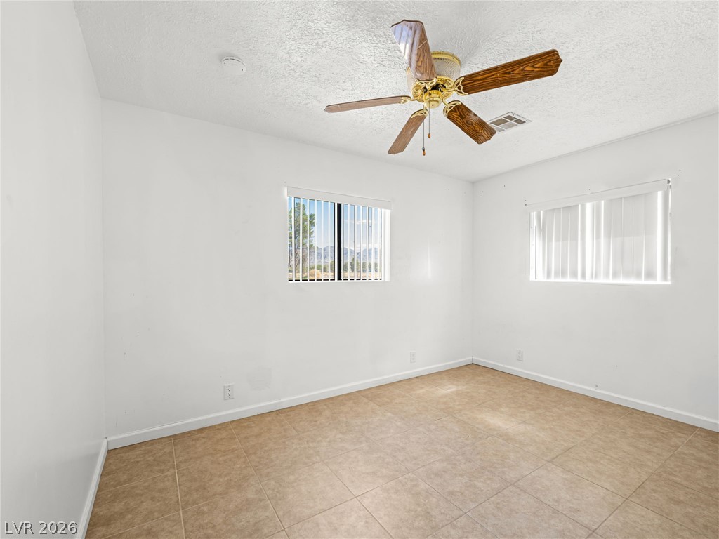 1825 Cicchi Street Property Photo 28