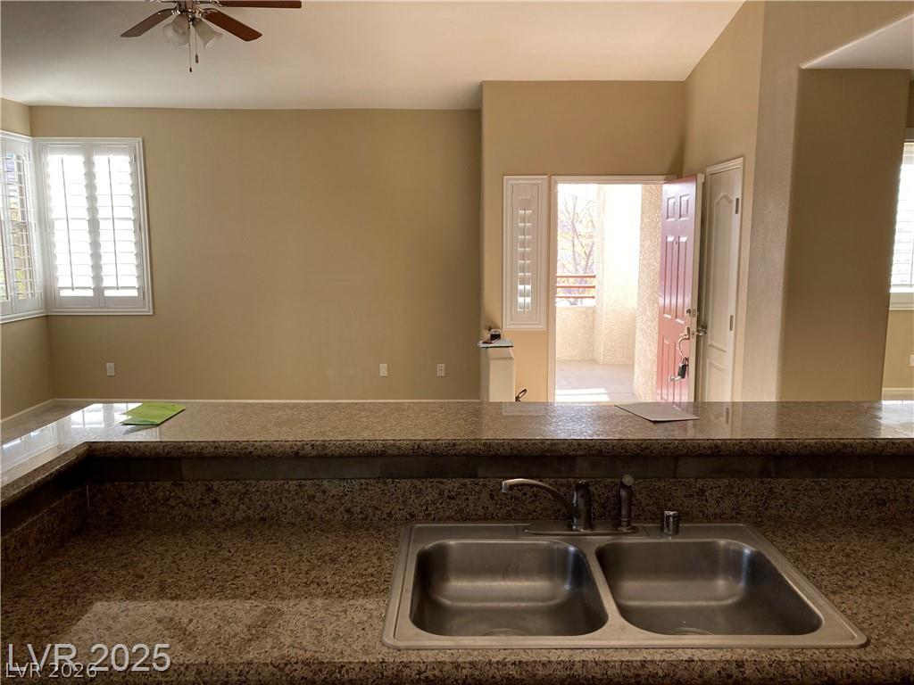 10224 Penrith Avenue 202 Property Photo 12
