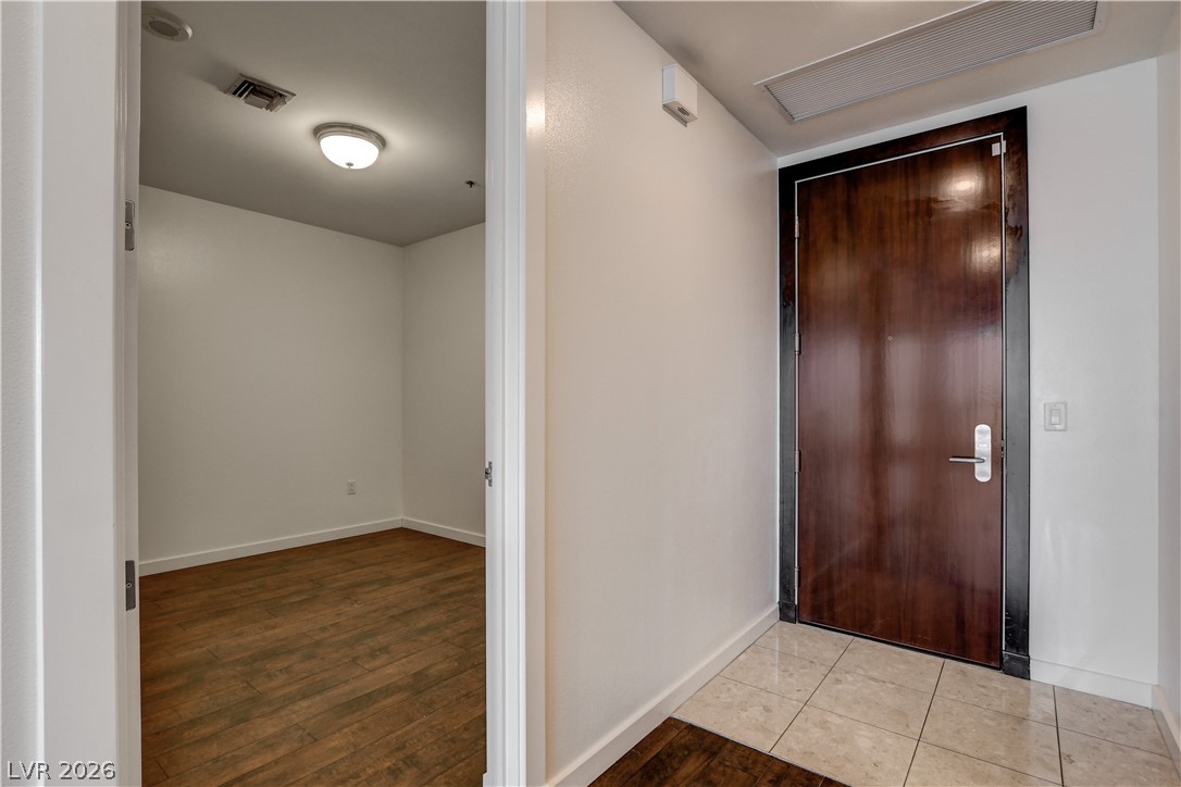 4575 Dean Martin Drive 3007 Property Photo 14