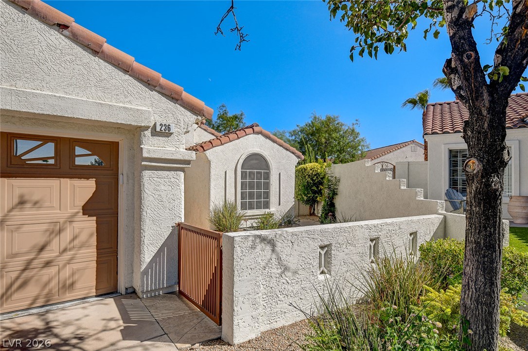 236 Misty Garden Street Property Photo 4