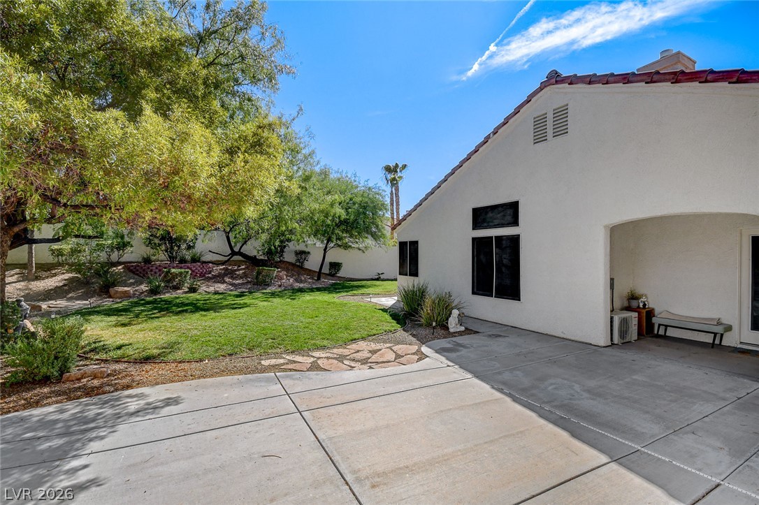 236 Misty Garden Street Property Photo 54
