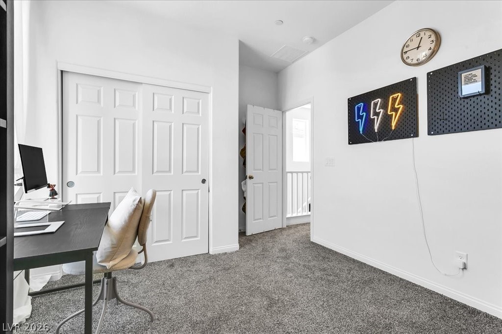 92 Kimberlite Drive Property Photo 21