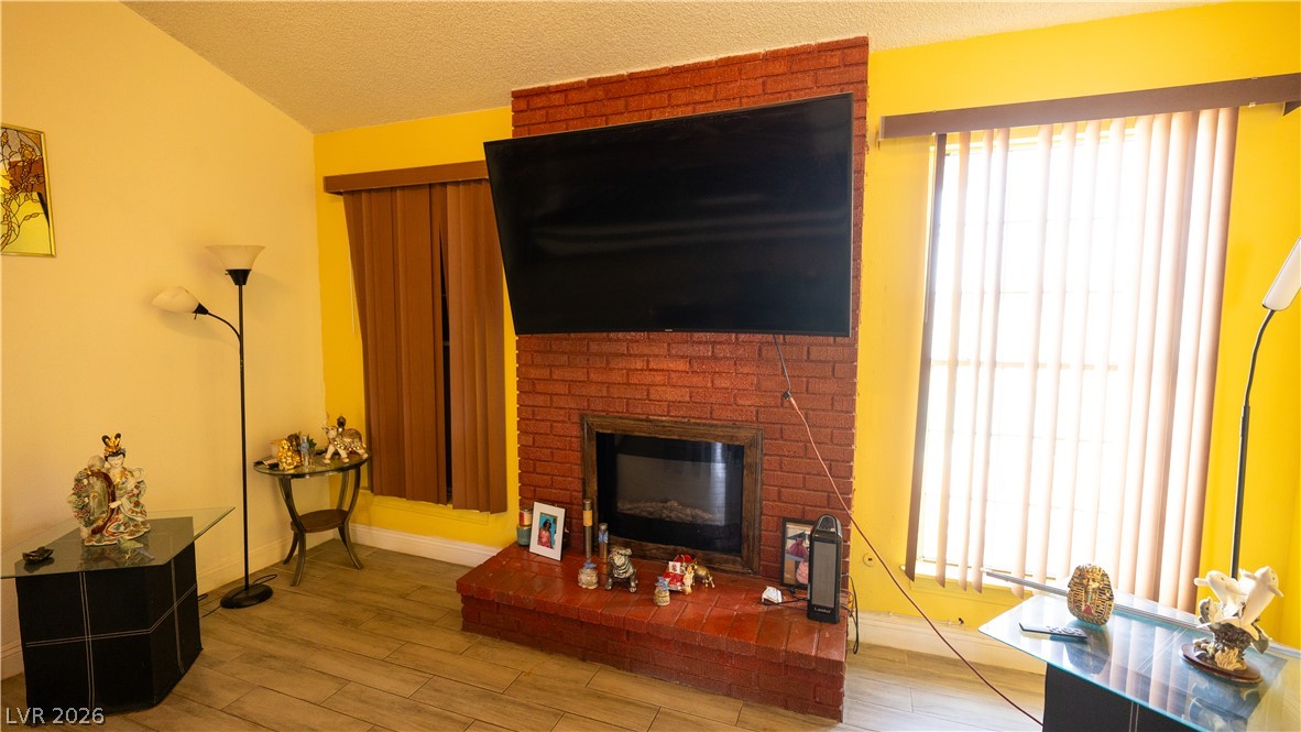 3760 La Junta Drive Property Photo 3