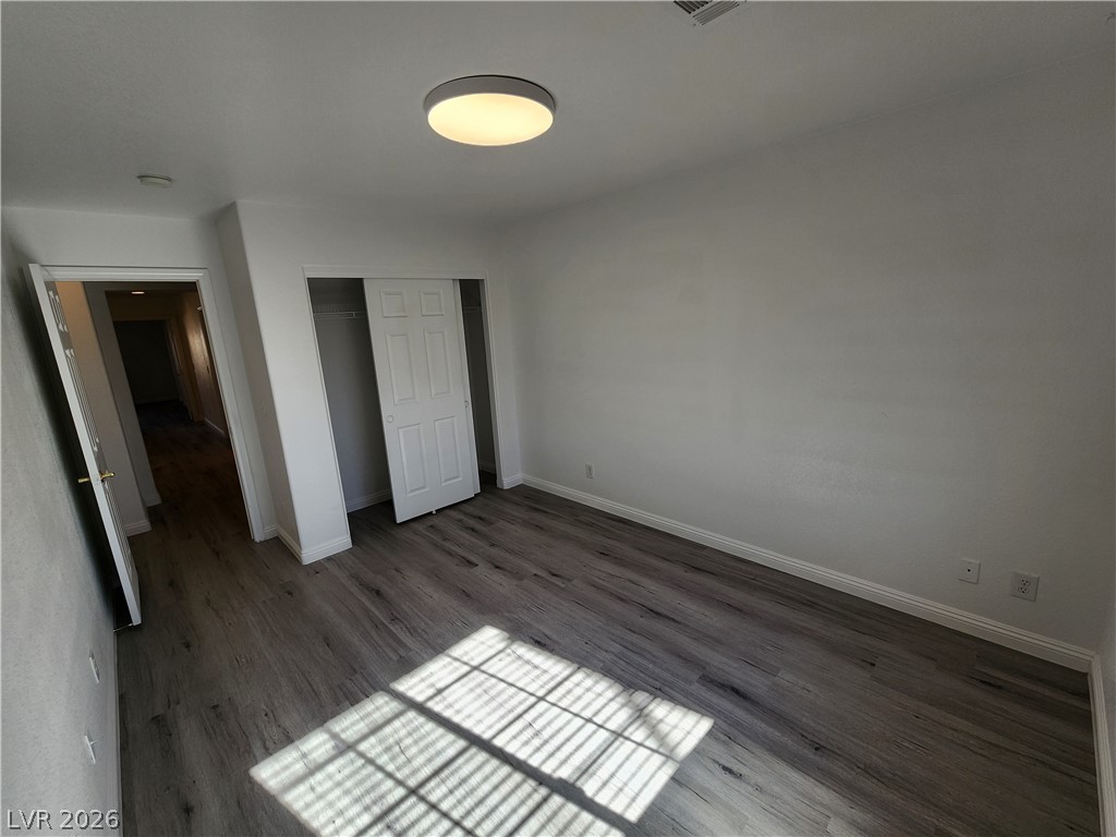 9106 Sheffield Garden Avenue Property Photo 7