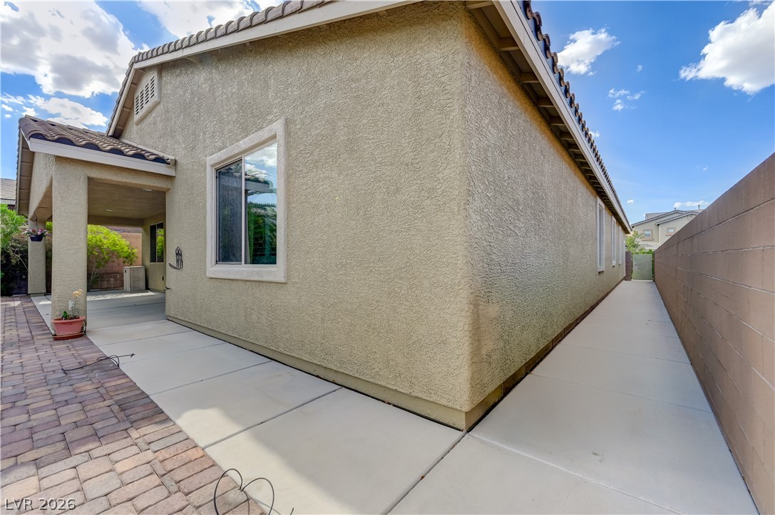 1637 Blue Cliffs Avenue Property Photo 37