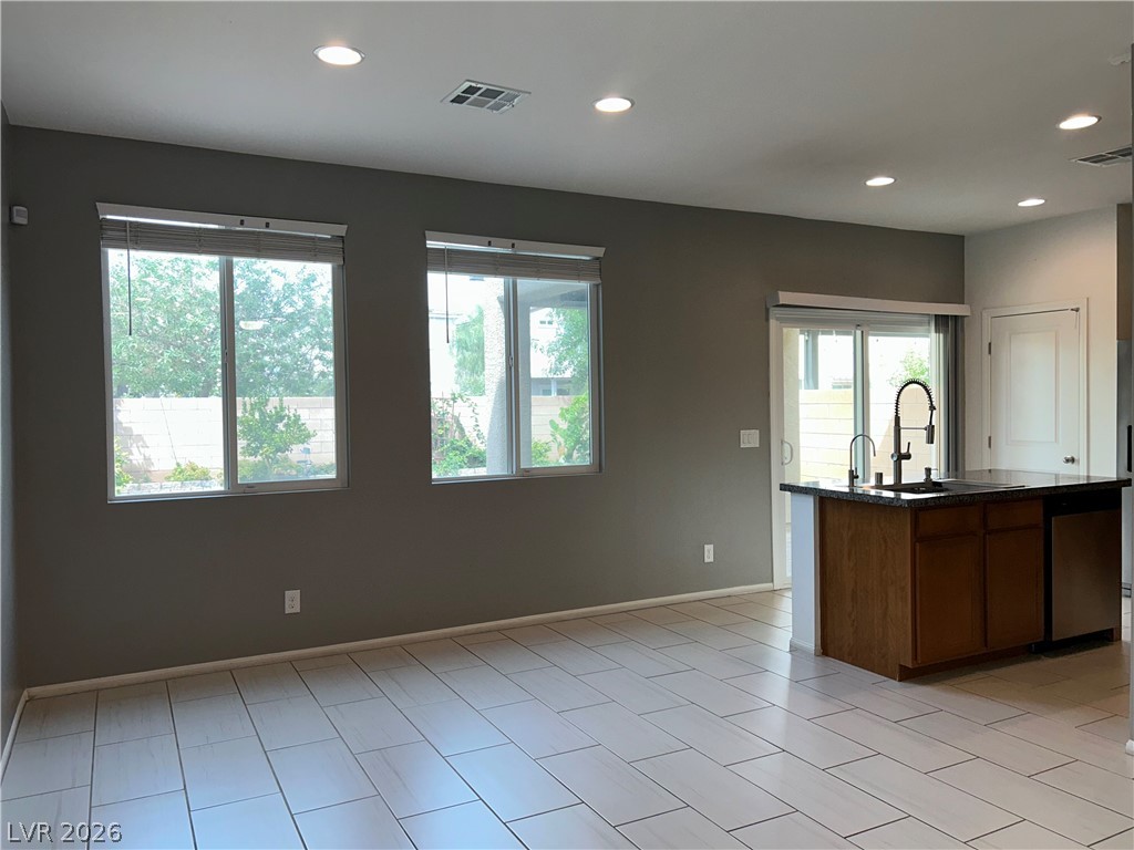 6633 West Evander Street Property Photo 7
