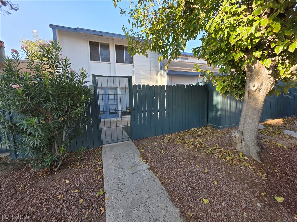 4232 Kona Coast Way Property Photo 2