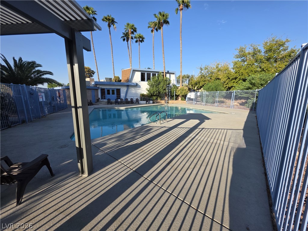 4232 Kona Coast Way Property Photo 10