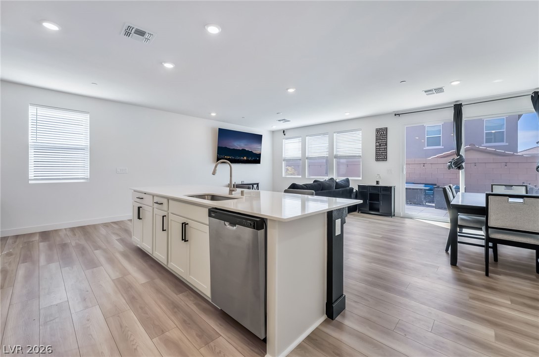 670 Tranquil Bay Court Property Photo 14