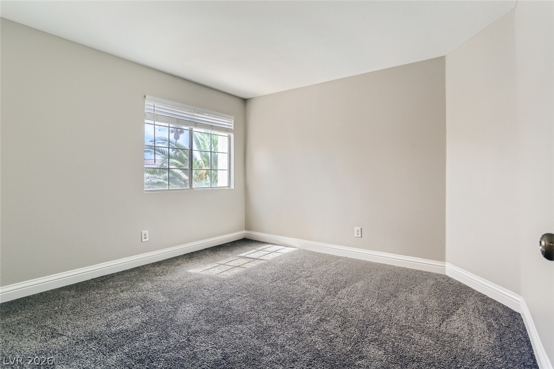 7980 Boardwalk Way Property Photo 8
