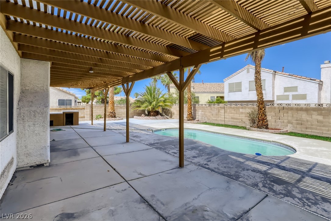 7980 Boardwalk Way Property Photo 11