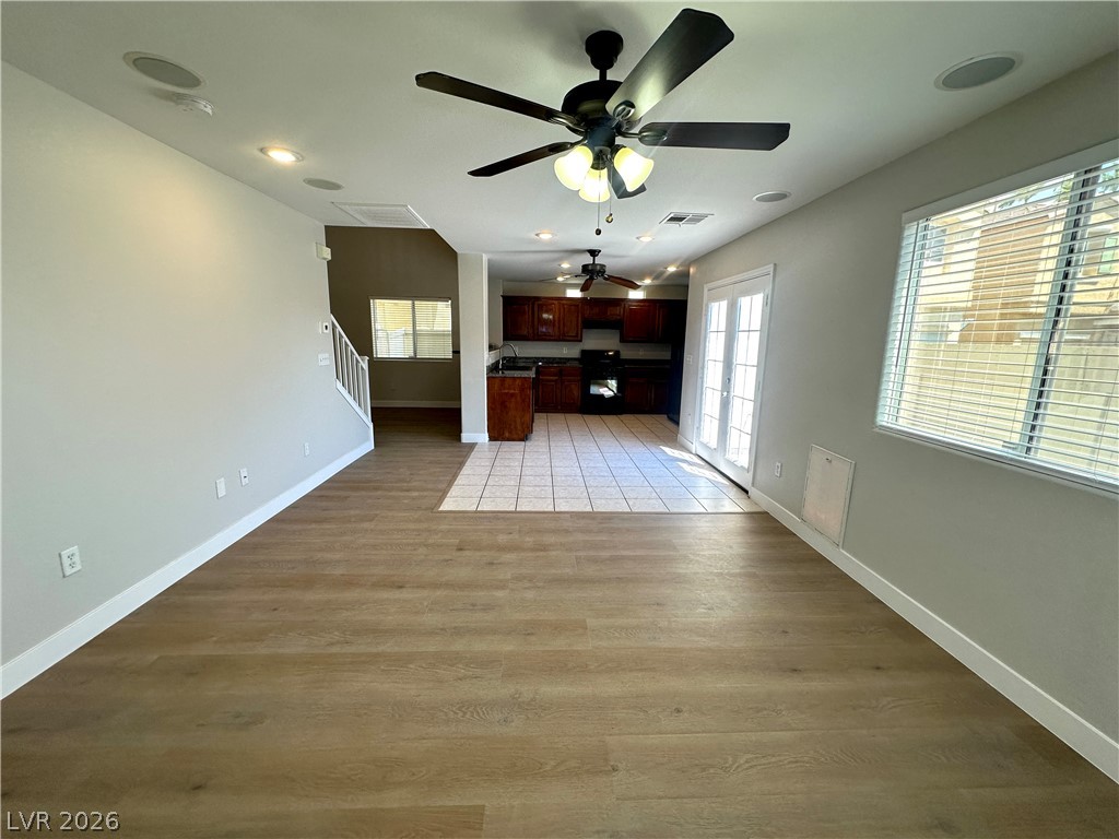 9978 Erie Stream Way Property Photo 8