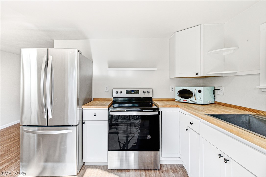 636 Avenue C Property Photo 10
