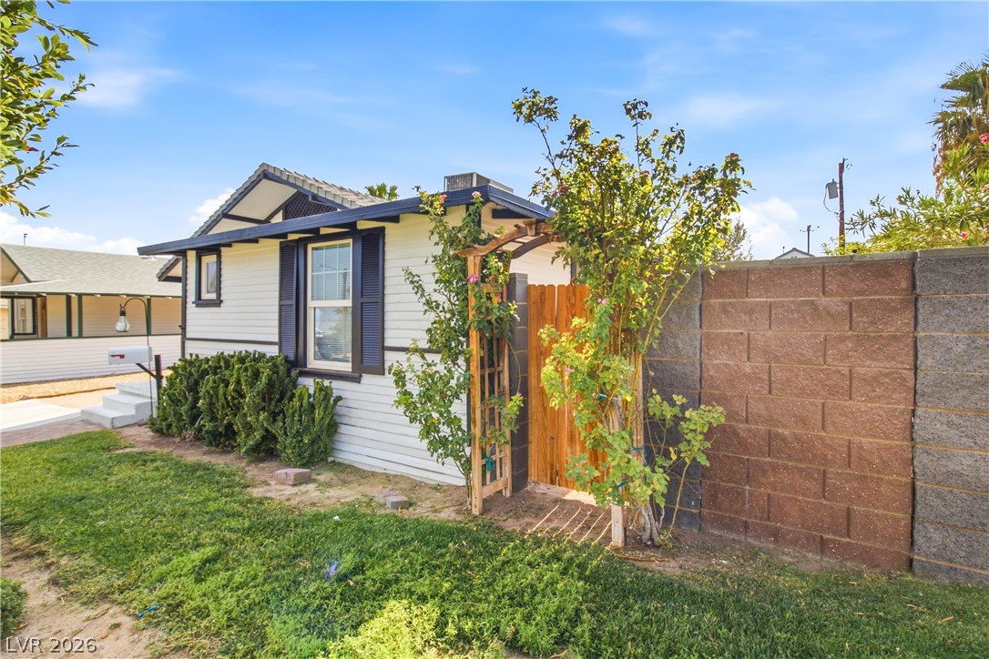 636 Avenue C Property Photo 33