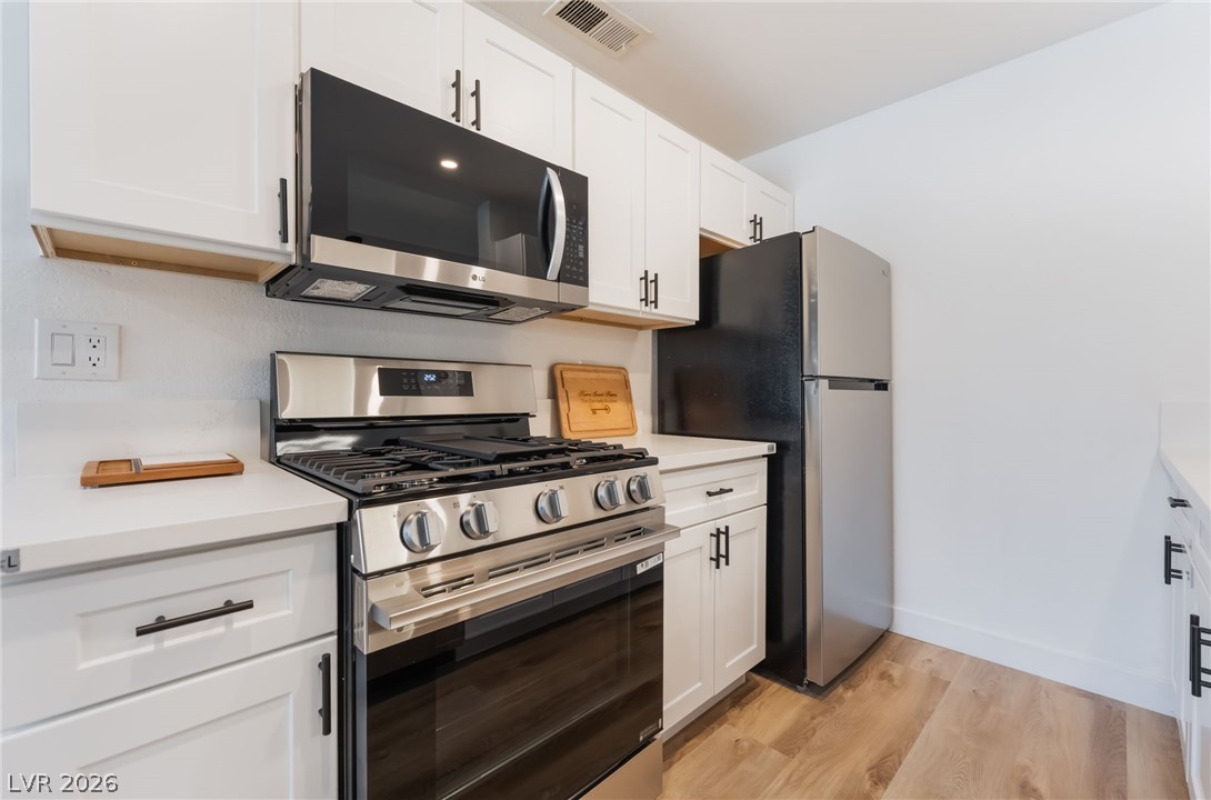 2200 South Fort Apache Road 1013 Property Photo 7