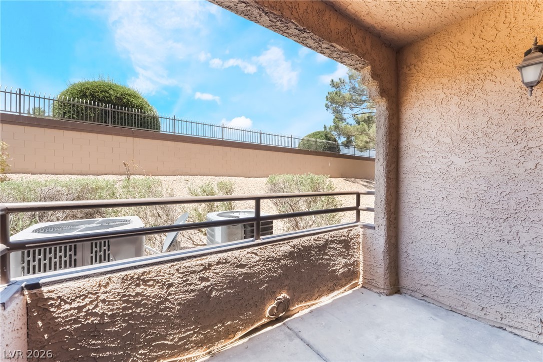 2200 South Fort Apache Road 1013 Property Photo 25