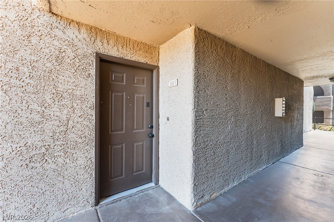 2200 South Fort Apache Road 1013 Property Photo 35