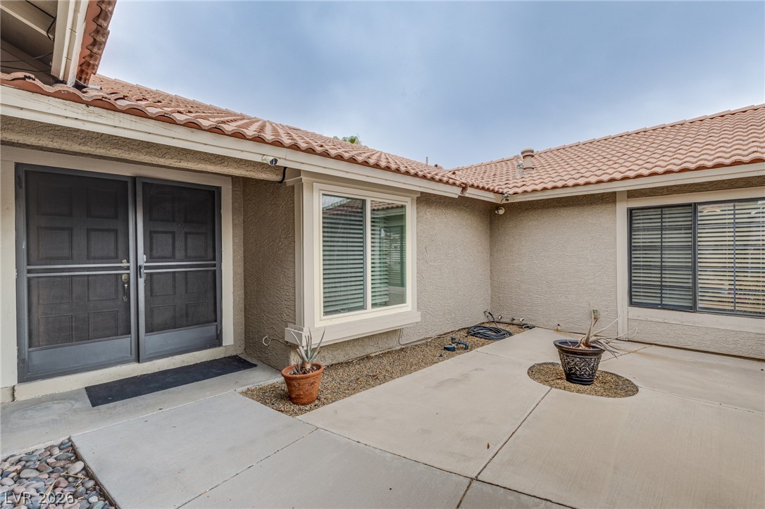 3249 Palmdesert Way Property Photo 3