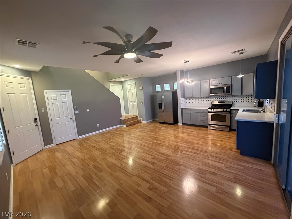 8304 Strawberry Spring Street Property Photo 10