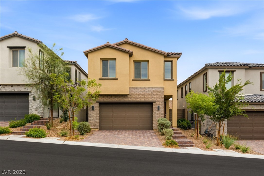 11576 Desert Hollow Avenue Property Photo 2