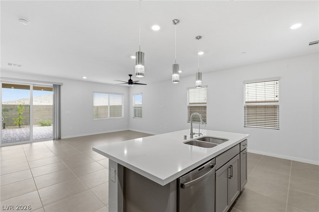 11576 Desert Hollow Avenue Property Photo 10