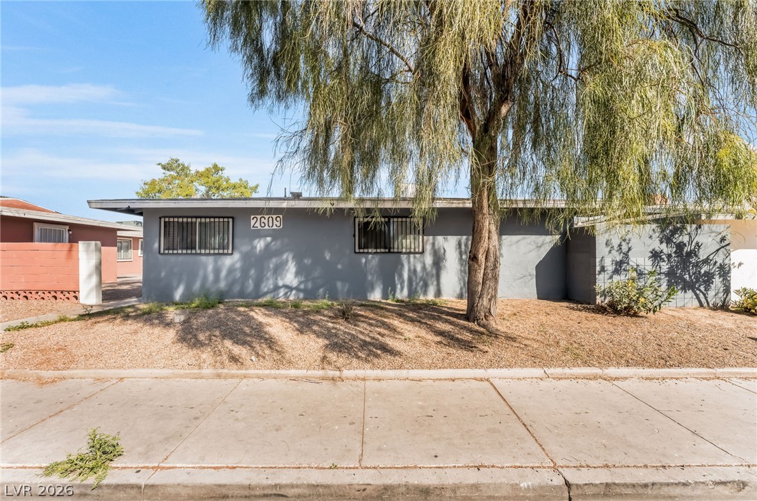 2609 Cedar Avenue Property Photo 1