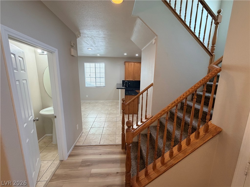 9852 Twilight Walk Avenue Property Photo 8