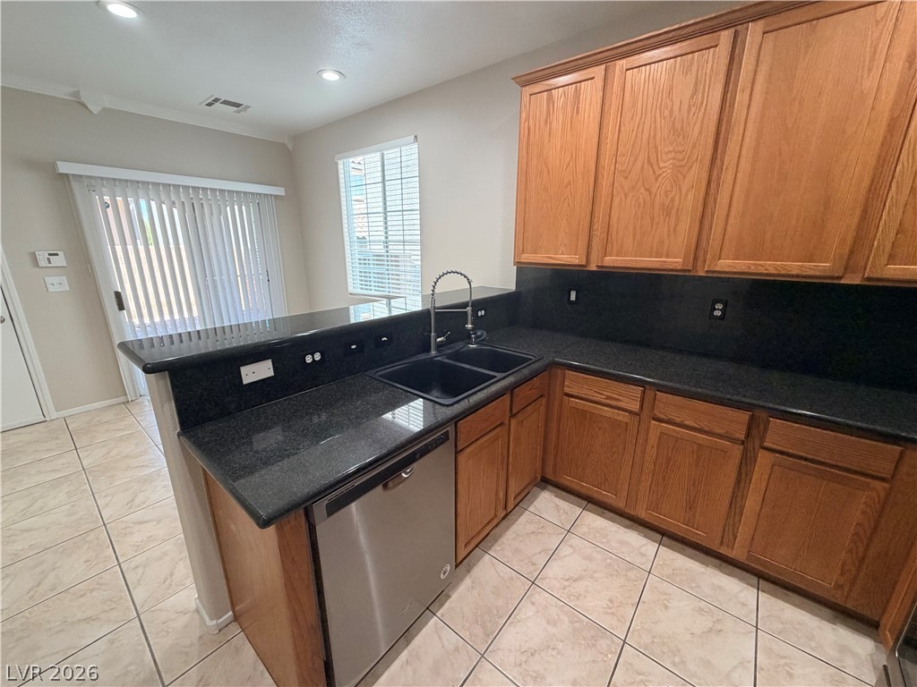 9852 Twilight Walk Avenue Property Photo 13