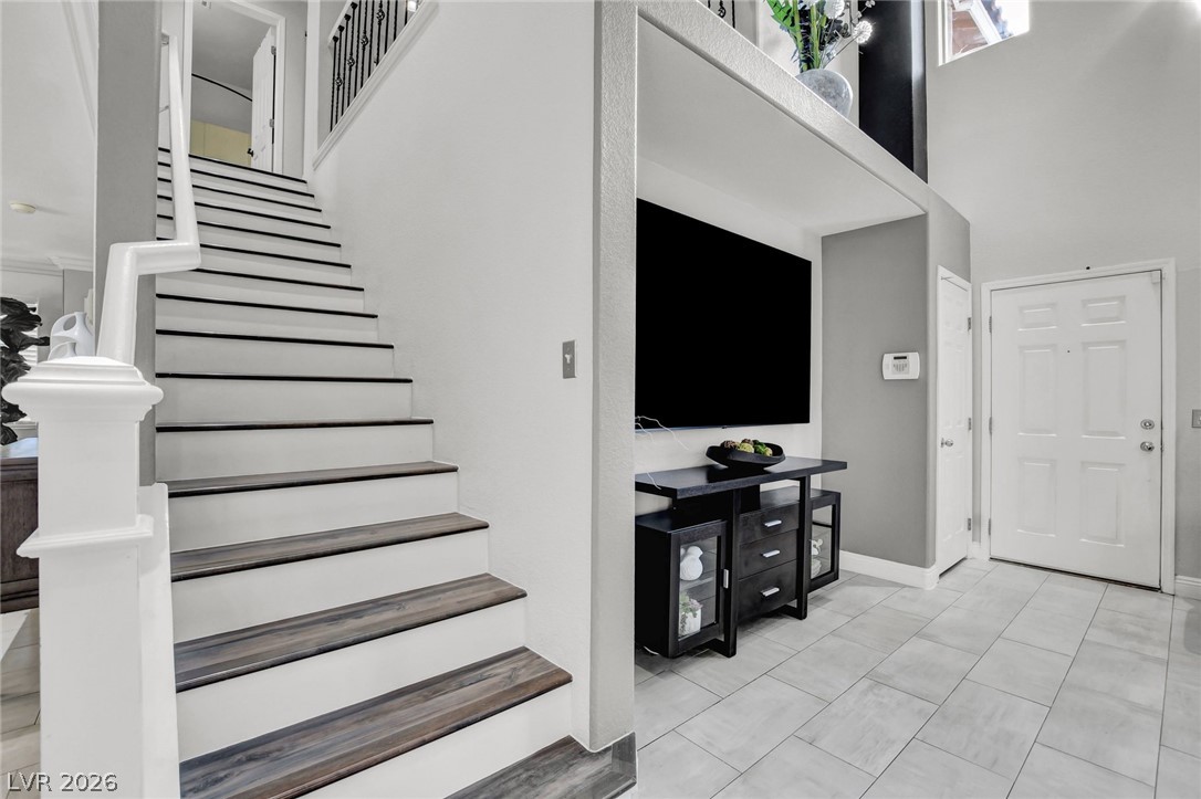 5974 Banbury Heights Way Property Photo 3