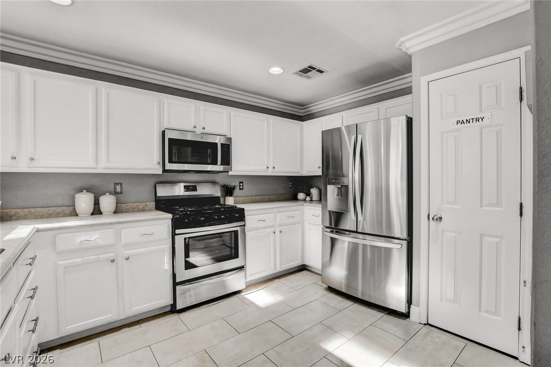 5974 Banbury Heights Way Property Photo 5