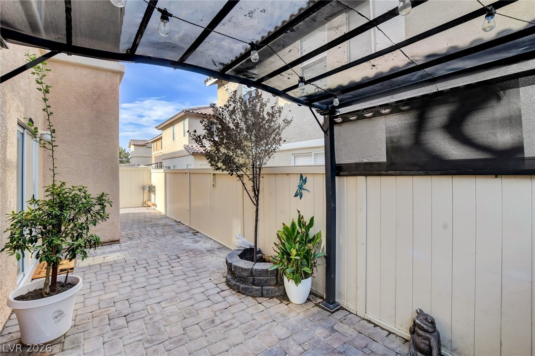 5974 Banbury Heights Way Property Photo 10