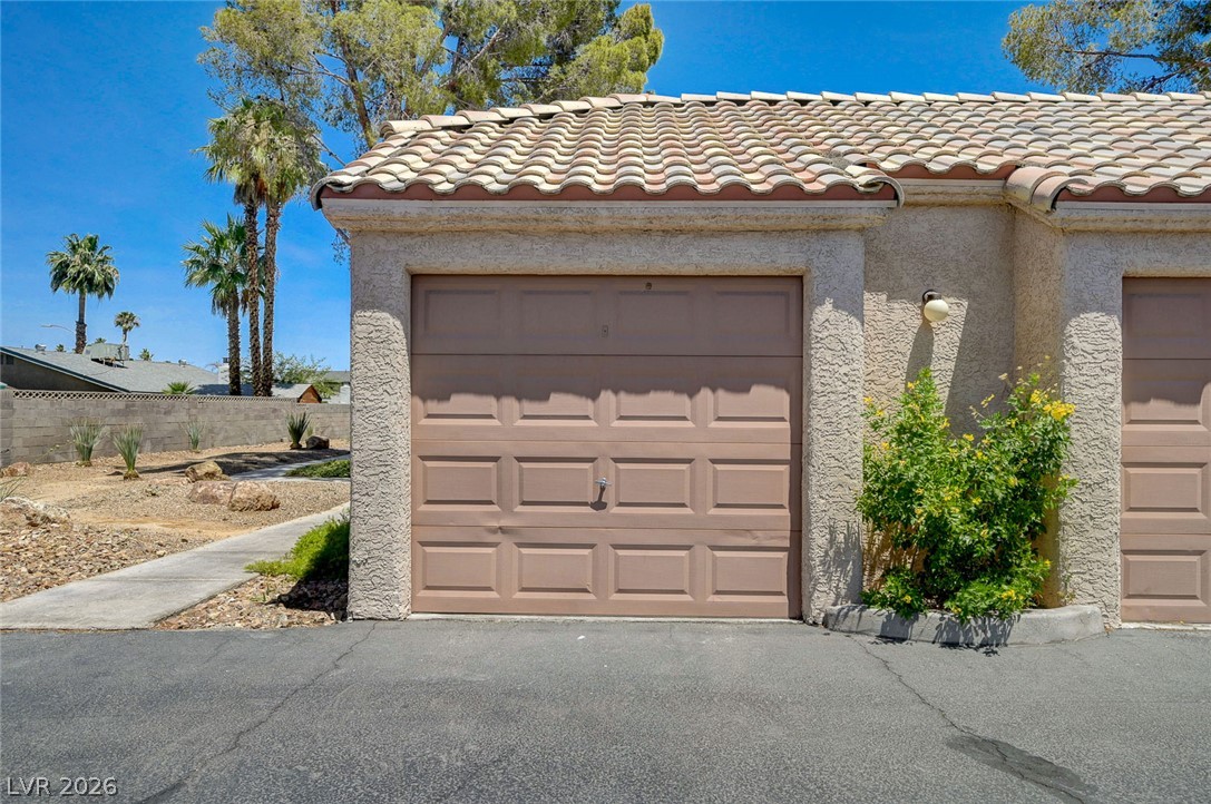 1632 North Torrey Pines Drive 101 Property Photo 20