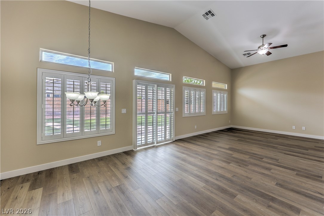 5924 Bullboat Court Property Photo 6