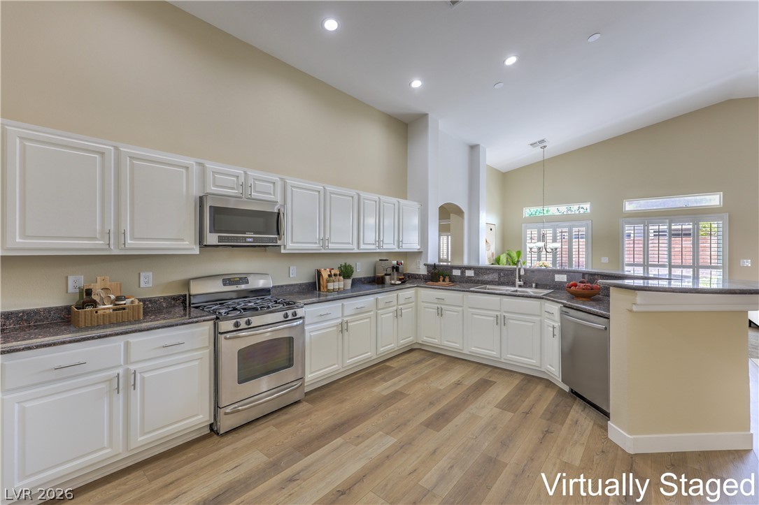5924 Bullboat Court Property Photo 11