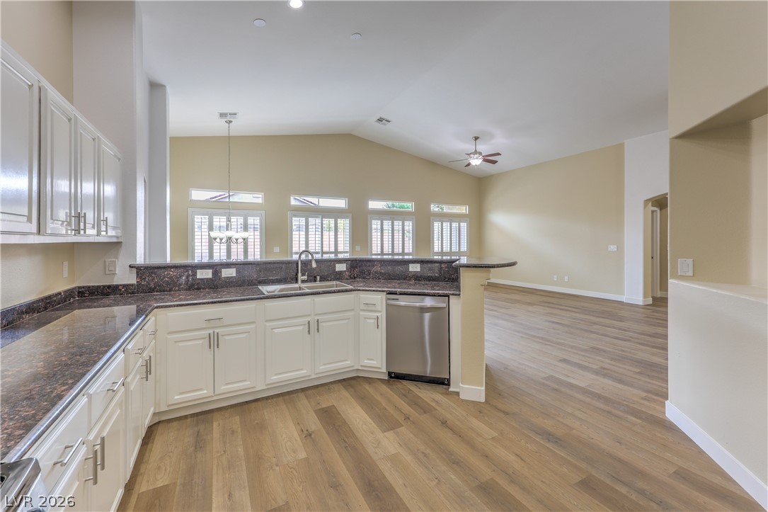 5924 Bullboat Court Property Photo 12