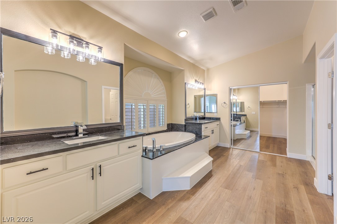5924 Bullboat Court Property Photo 18