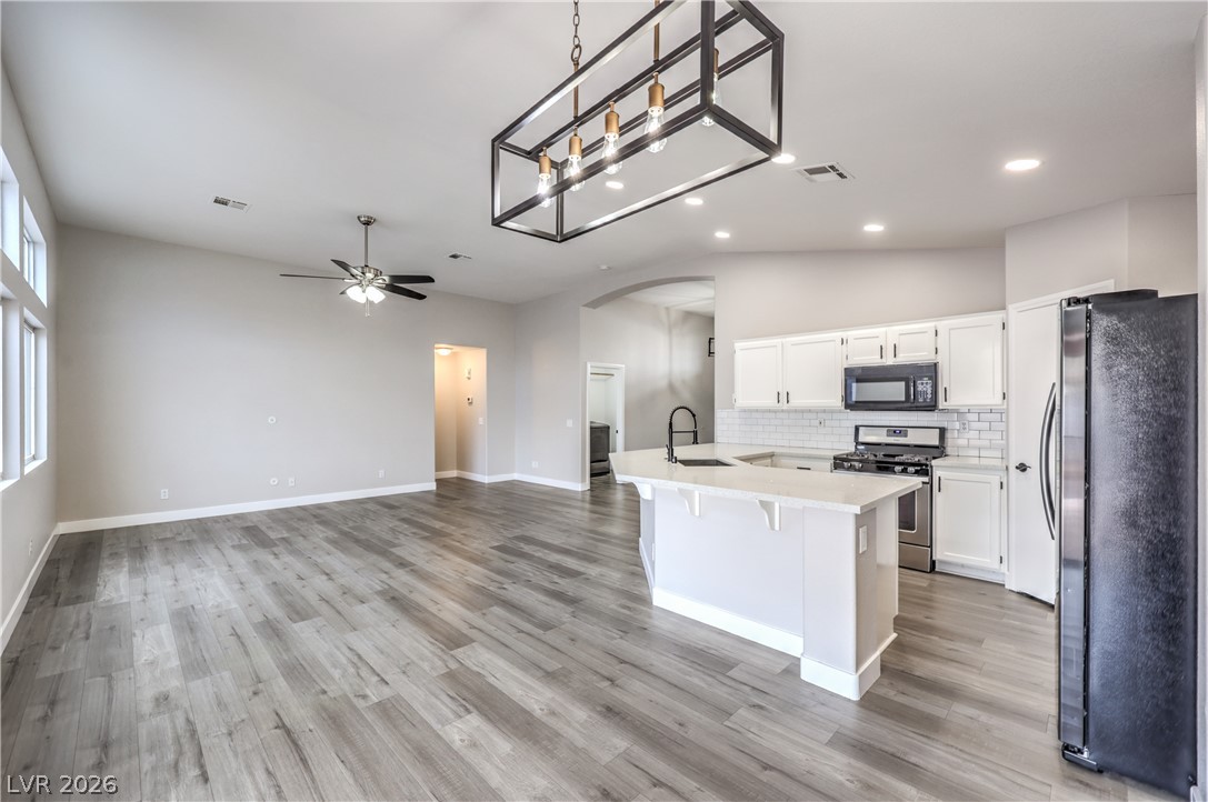7841 Odysseus Avenue Property Photo 8