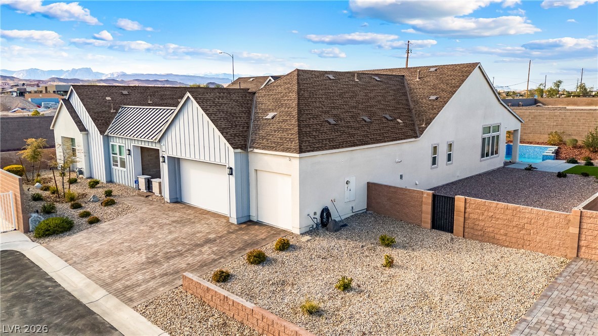 8811 Italian Trotter Court Property Photo 1