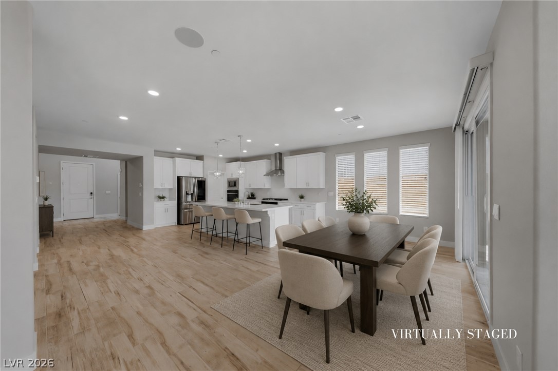 445 Winter Dove Avenue Property Photo 3