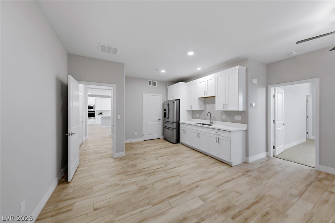 445 Winter Dove Avenue Property Photo 18