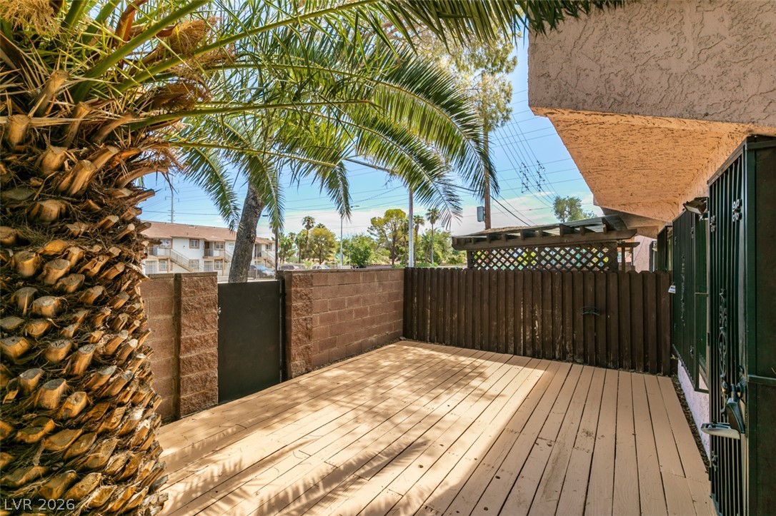 4375 Spencer Street Property Photo 5