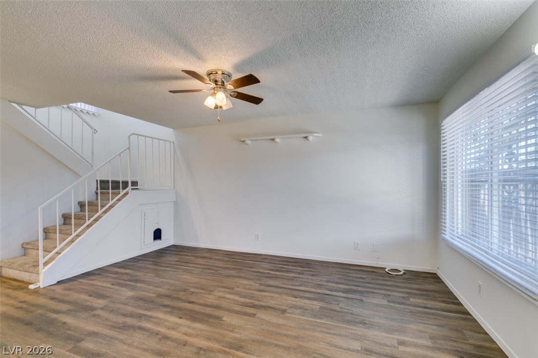 4375 Spencer Street Property Photo 7
