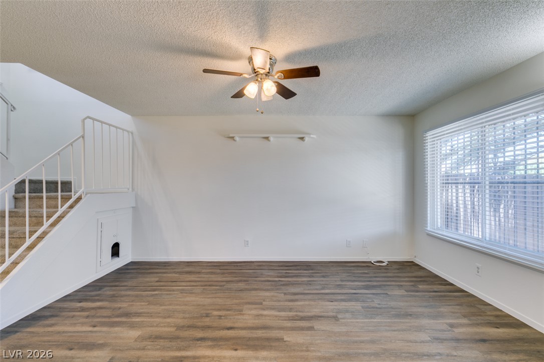 4375 Spencer Street Property Photo 11