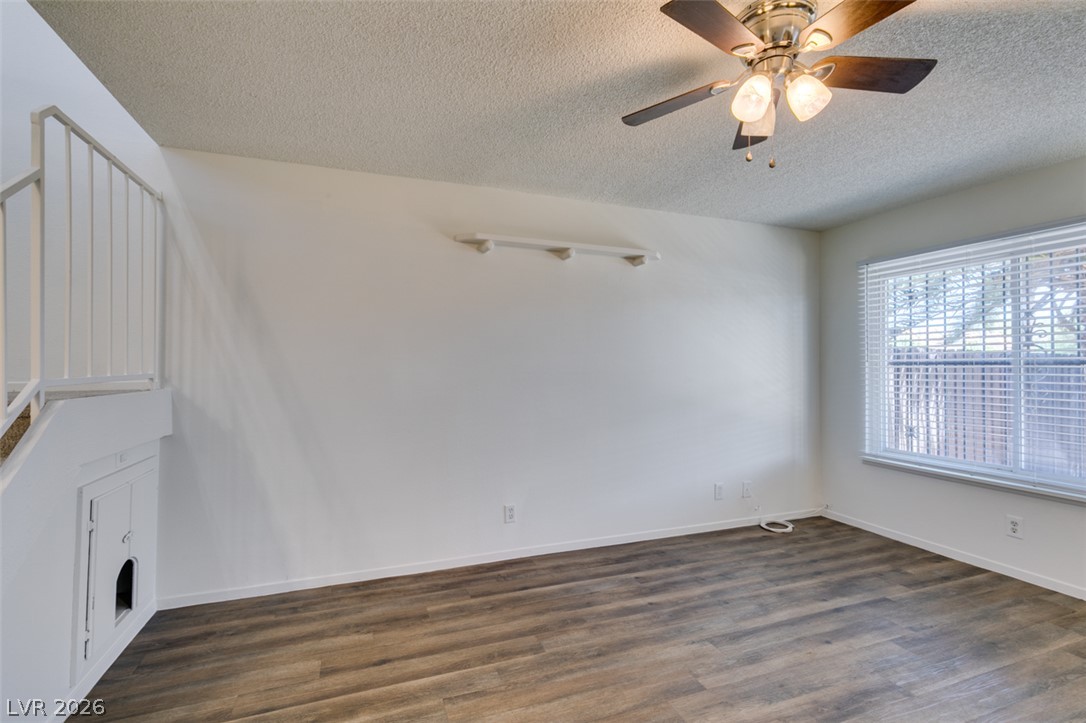 4375 Spencer Street Property Photo 12