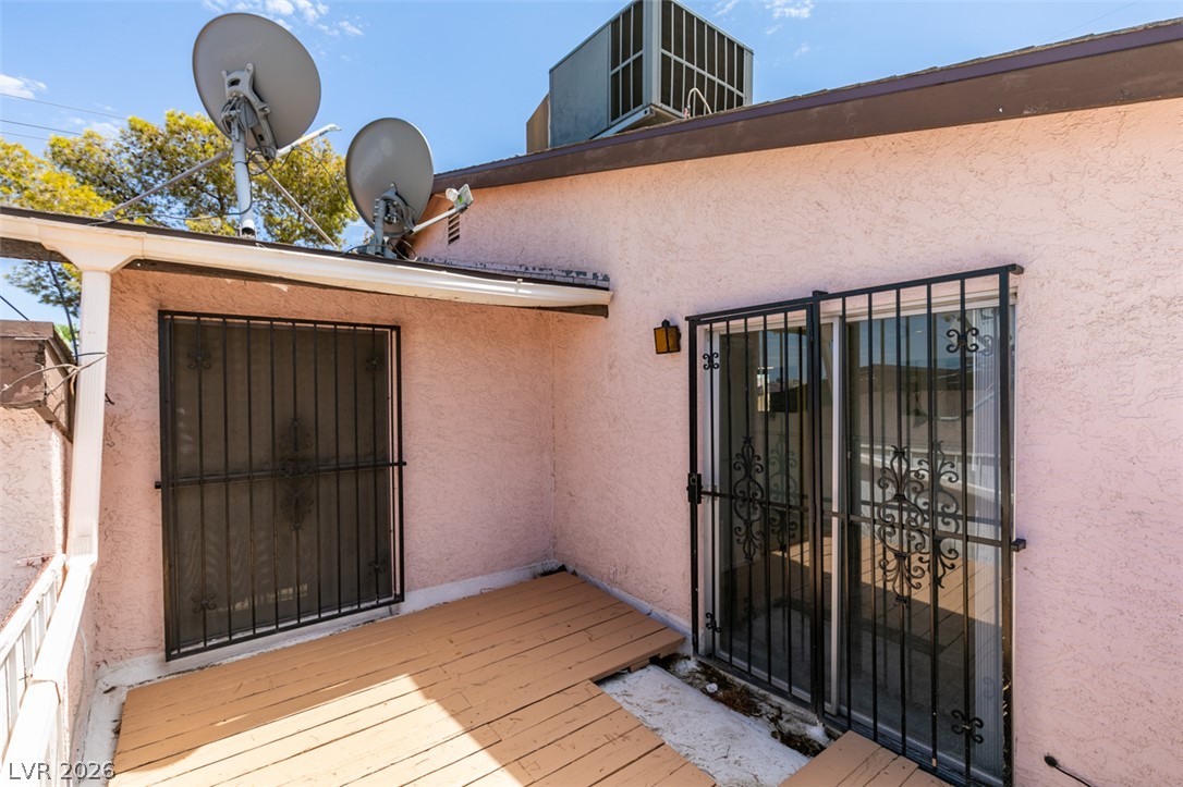 4375 Spencer Street Property Photo 40