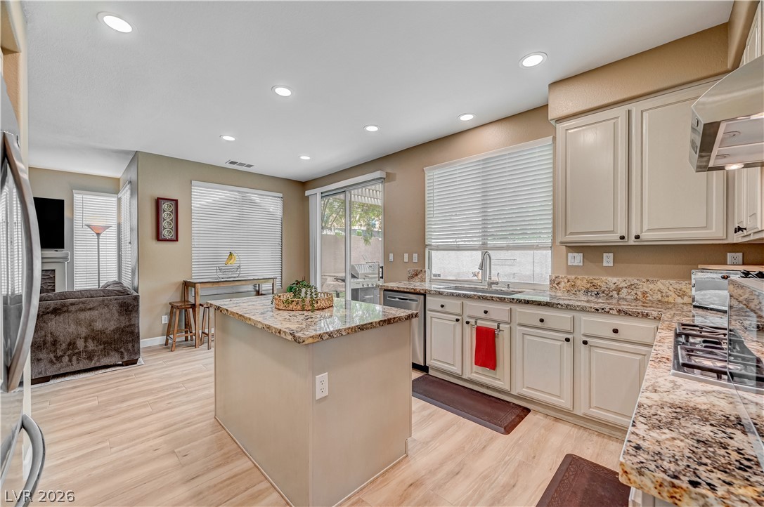 4702 Grand Ridge Court Property Photo 19