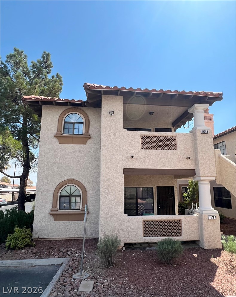 1405 Santa Margarita Street E Property Photo 1