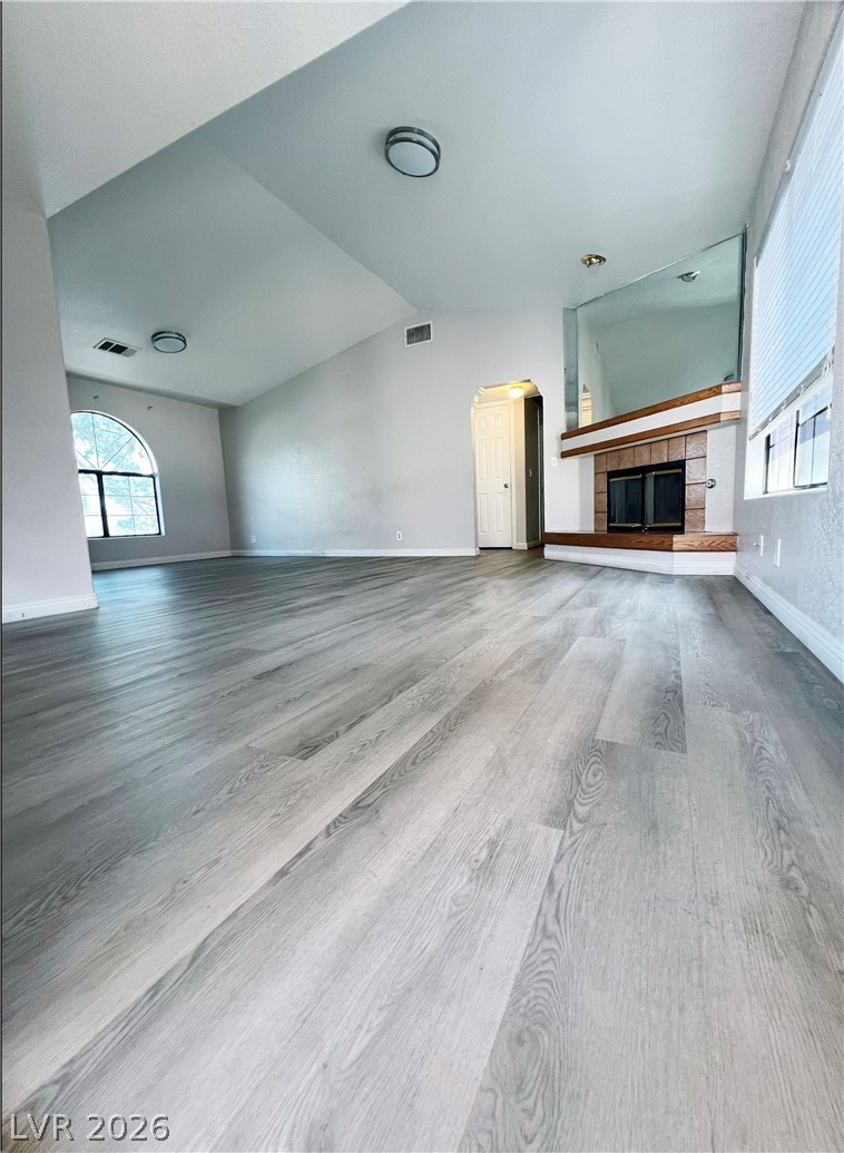 1405 Santa Margarita Street E Property Photo 2