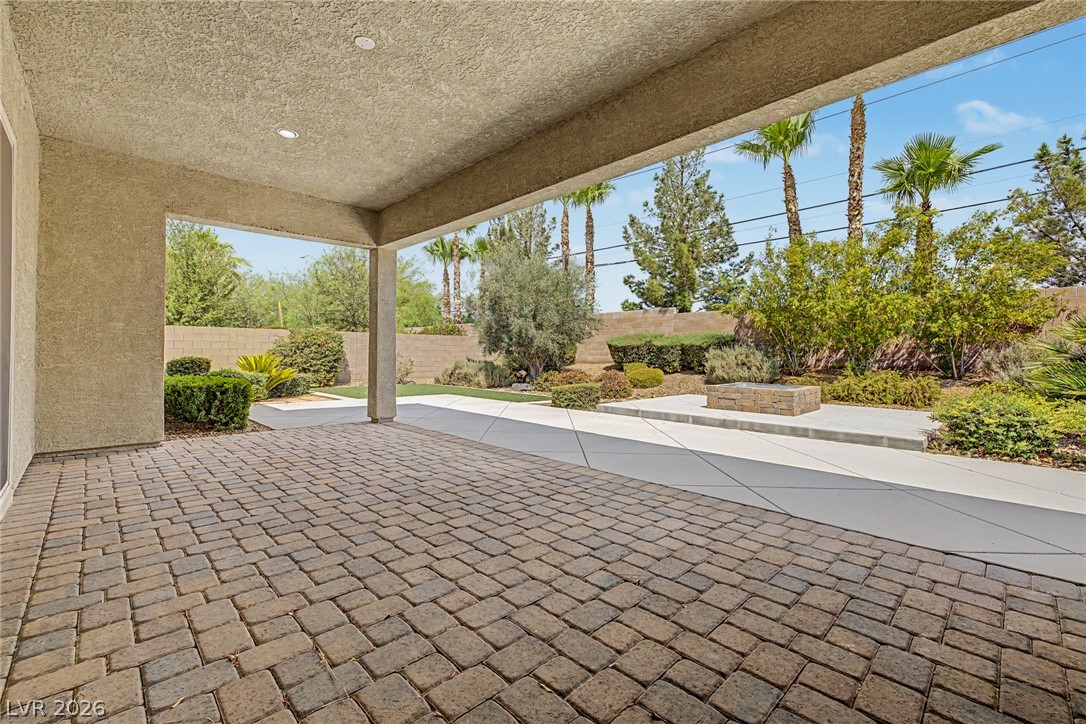 7132 Shire Ridge Avenue Property Photo 36